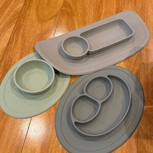 Silicone Baby Feeding Mats in Gray and Green